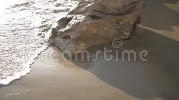 海滩海浪4K视频的预览图