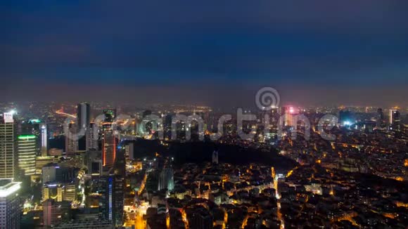 伊斯坦布尔土耳其夜景与摩天大楼视频的预览图