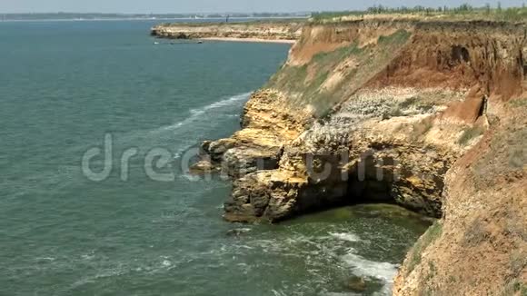 岛陡峭的海岸比雷赞是黑海第聂伯河河口的一个岛屿视频的预览图