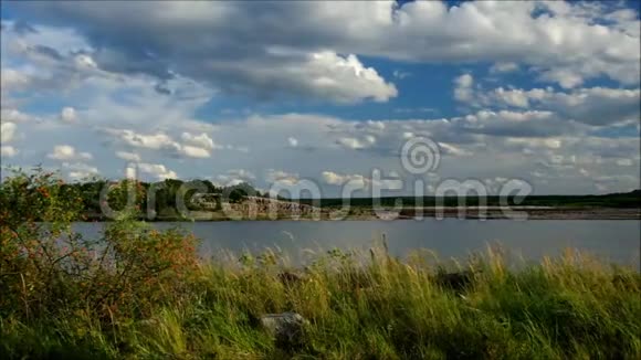 查班多夫湖卢萨蒂亚景观视频的预览图