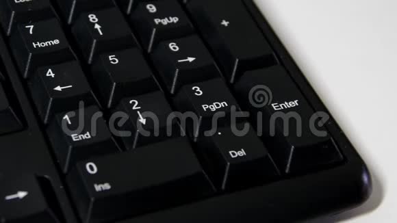1按电脑键盘上的回车键视频的预览图