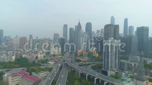 广州市城市及复杂道路立交桥中国广东鸟瞰图视频的预览图