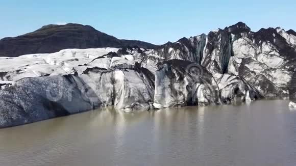 冰岛Solheimajokull出口冰川和冰川泻湖视频的预览图