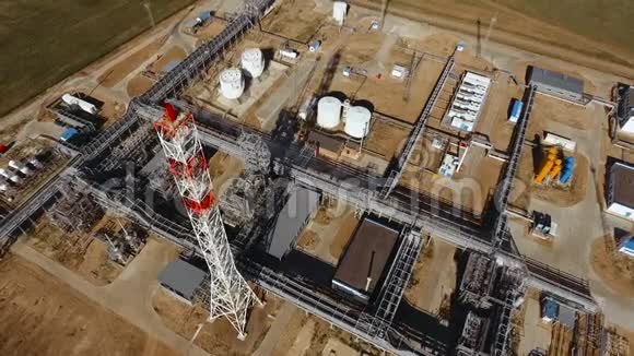 气炼厂生产工厂俯视图视频的预览图