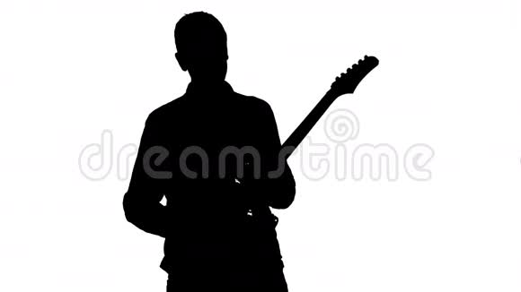 人弹吉他的旋律视频的预览图