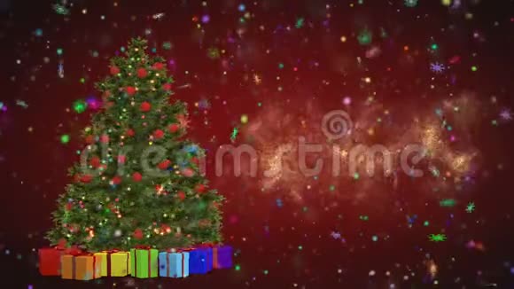 圣诞树和礼物在红色背景上旋转快乐2019从雪花上的红色背景视频的预览图