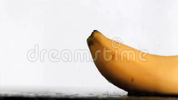 超慢动作美味香蕉视频的预览图