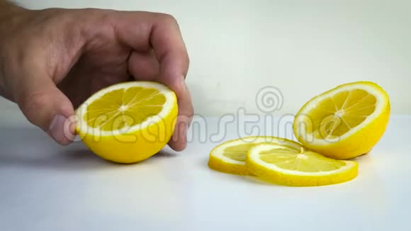 人切柠檬片视频的预览图