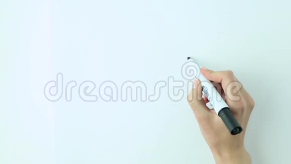 女人手写字视频的预览图