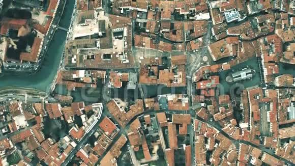 意大利特雷维索市的高空俯视图视频的预览图