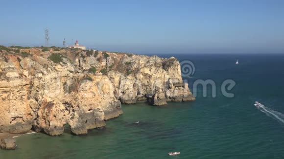 海岸半岛岩石悬崖和海洋视频的预览图