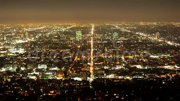 洛杉矶市夜晚的时光流逝视频的预览图