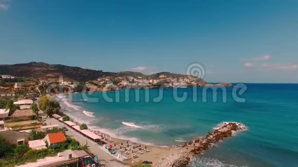 山海景观希腊克里特岛巴厘村的利瓦迪海滩视频的预览图