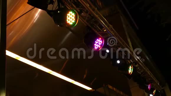 LED舞台灯光闪烁视频的预览图