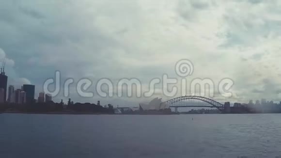 悉尼海港大桥延时悉尼歌剧院天际线新南威尔士澳大利亚视频的预览图