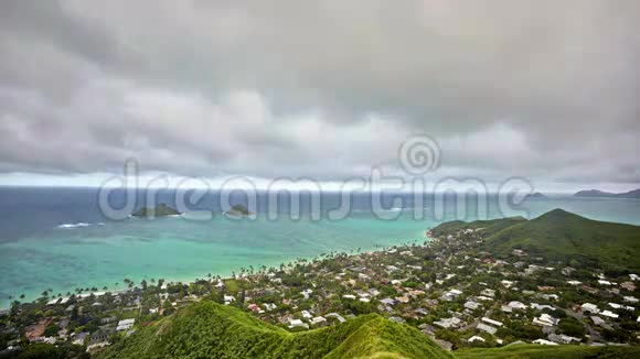 拉尼凯海滩和夏威夷瓦胡岛莫库鲁阿群岛的时间推移视频的预览图