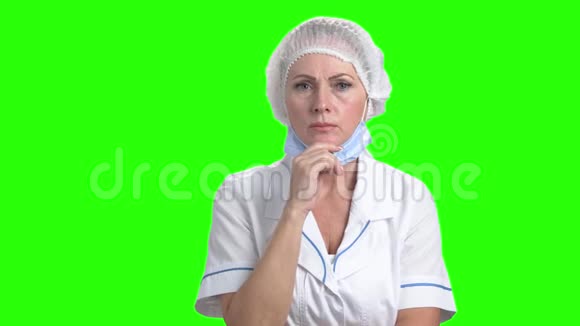 绿屏上震惊的女医生视频的预览图