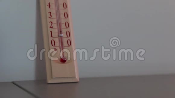 摄氏度温度计视频的预览图