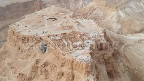 高空4K视野MASADAISRAEL拍摄飞行无人机在马萨达周围飞行这是一座古老的犹太堡垒视频的预览图