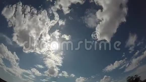 云随太阳流逝视频的预览图