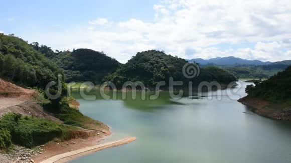 泰国雅拉邦南萨塔邦朗水库和帕塔尼大坝视频的预览图