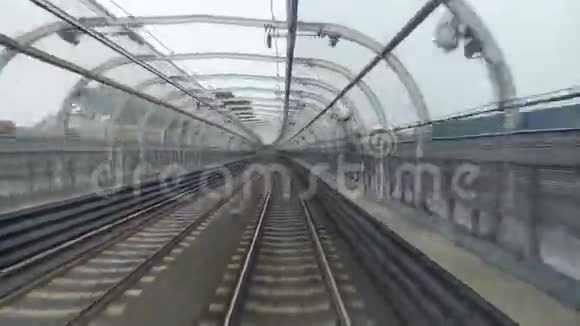 用新高铁快速过境视频的预览图