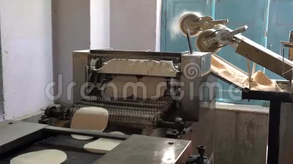 Naan制造机器扁平的面团传动带视频的预览图