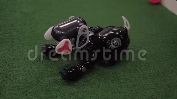 编程玩具狗机器人互动智能宠物视频的预览图