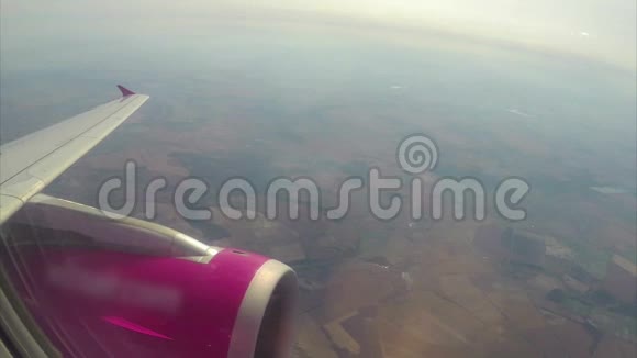 飞机机翼涡轮最高高度公里以下陆地空气视频的预览图