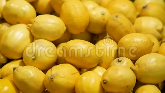 黄色柠檬全景拍摄视频的预览图