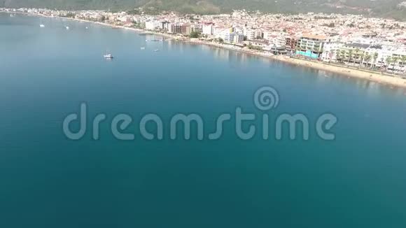 土耳其马尔马里斯市的空中镜头视频的预览图