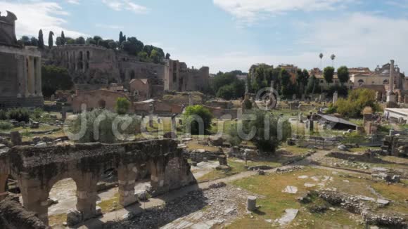 罗马古论坛遗址的上午广角景观视频的预览图