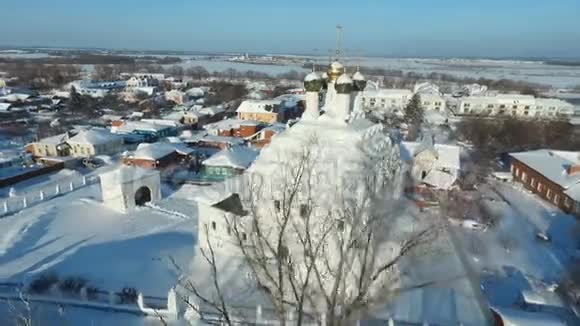 俄罗斯的冬季小镇视频的预览图