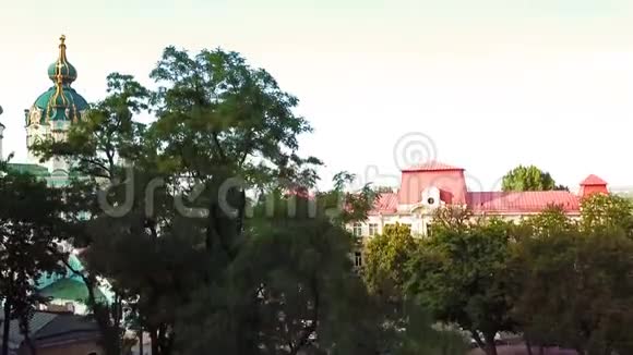 圣安德鲁教会基辅乌克兰从上面看空中照片基辅景点录像摄像机从视频的预览图