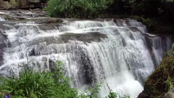 斯里兰卡Ramboda瀑布瀑布电影院视频的预览图