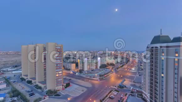 阿克陶市日落后在里海沿岸日夜不停地活动哈萨克斯坦视频的预览图