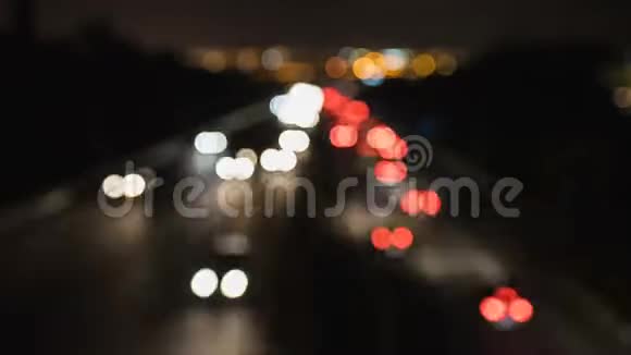夜间交通时间模糊视频的预览图