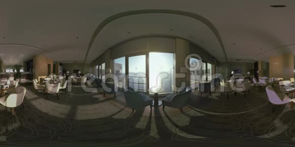 360VR餐厅在酒店顶层俯瞰大海视频的预览图
