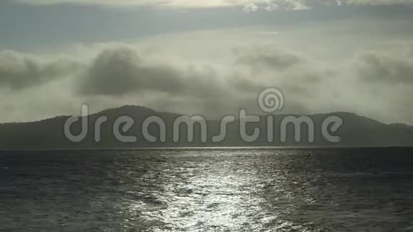 太阳海洋反射莫尔斯比帕普阿视频的预览图