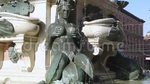 意大利波洛尼亚海王星喷泉视频的预览图