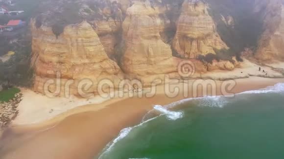 葡萄牙富拉多山谷的沙滩被称为富拉多山谷视频的预览图