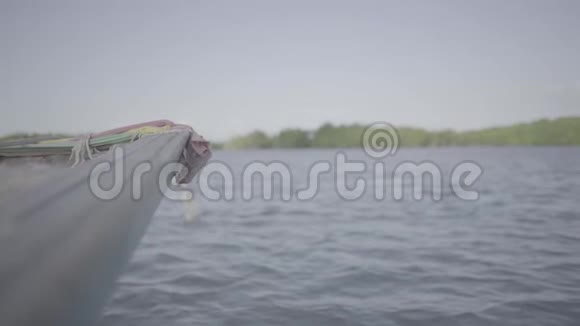 泰国传统木船装饰丝带未经分级视频的预览图