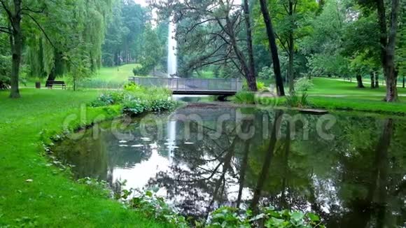 波兰齐斯托霍瓦州贾斯纳戈拉修道院的风景公园视频的预览图