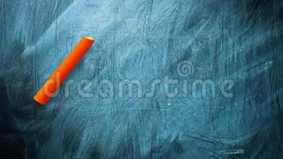 粉笔在黑板上画橙色斑点视频的预览图