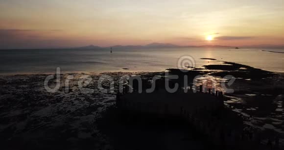 日落时马来西亚吉隆坡美丽的鸟瞰图视频的预览图