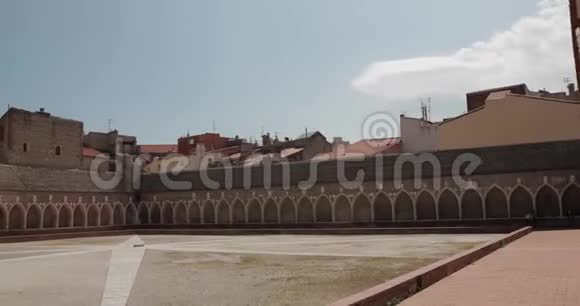 佩皮尼南法国圣约翰修道院在阳光明媚的夏日命名为圣坎波圣约翰浸礼会视频的预览图