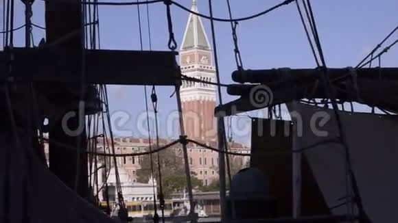 威尼斯的帆船视频的预览图