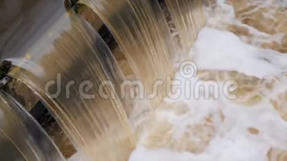 棕色瀑布瀑布视频的预览图