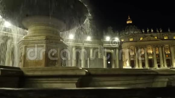 梵蒂冈广场的喷泉视频的预览图