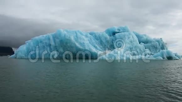 乔库萨隆的冰山视频的预览图